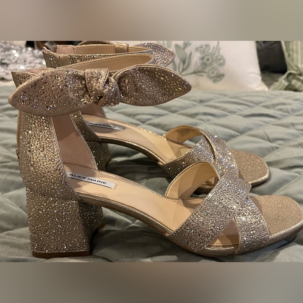 Alex Marie Sparkling Gold Block Heels size 10 NWOT